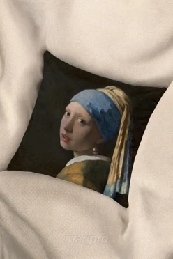 Подушка 45х45 см, с принтом "Lady with an earring "